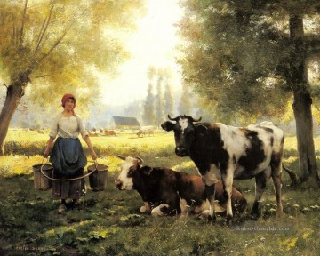 A Milkmaid mit ihrem Kühe an einem Sommertag Leben Bauernhof Realismus Julien Dupre Ölgemälde